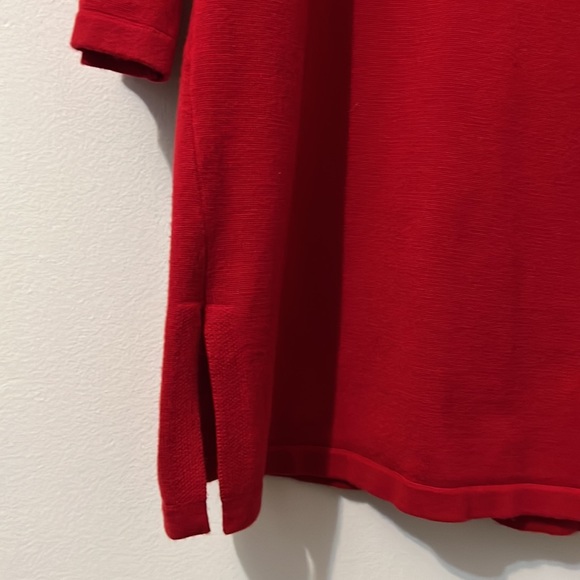 Red sweatshirt - Picture 4 of 4